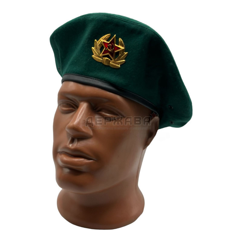 Берет пограничника. Суконный, с кокардой, СССР, размер 61